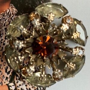 Brooch/Pin Rhinestones Flower Amber Earth Tones Gold Vintage